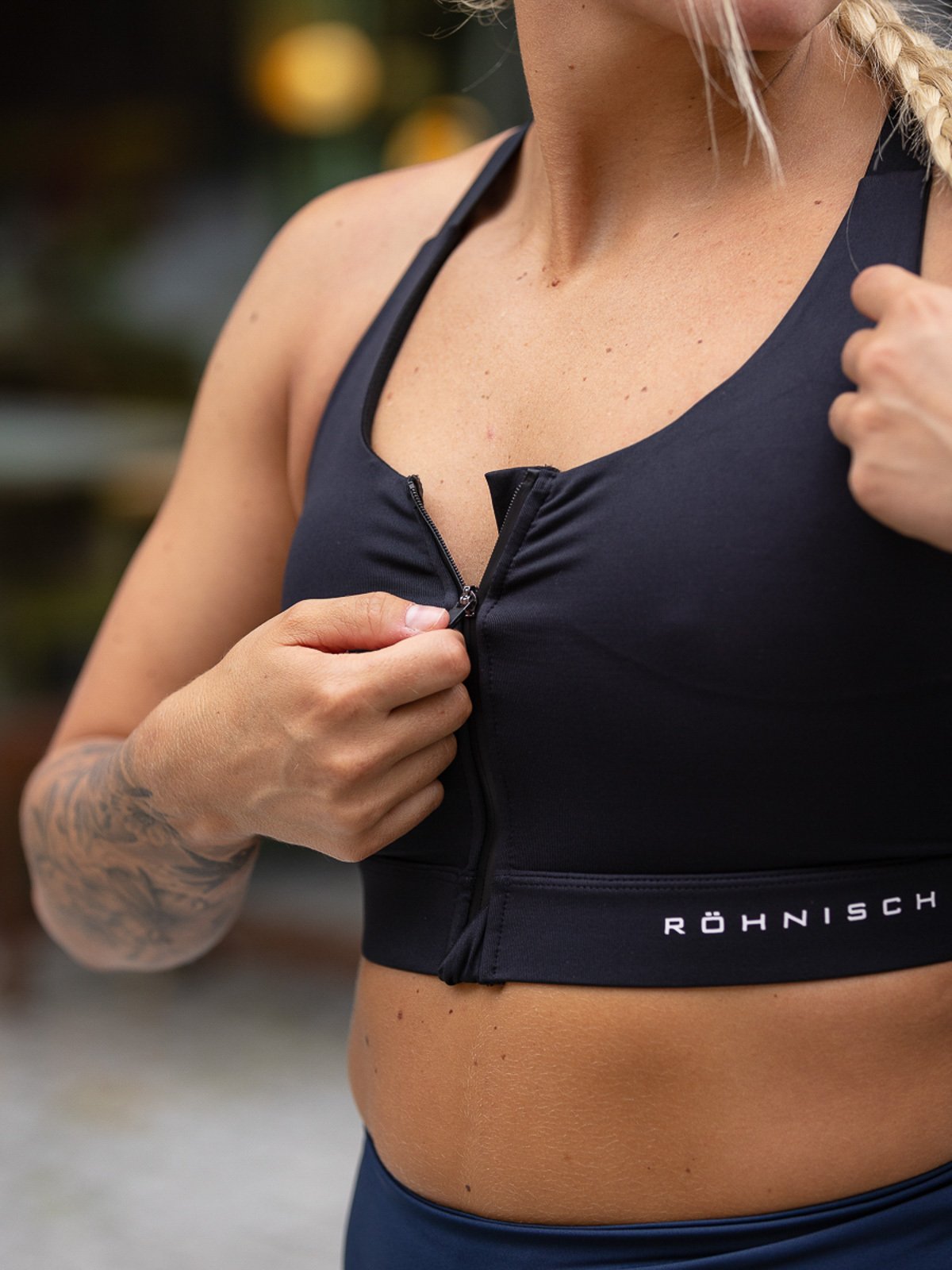 Röhnisch Zip Up Sportsbra Black
