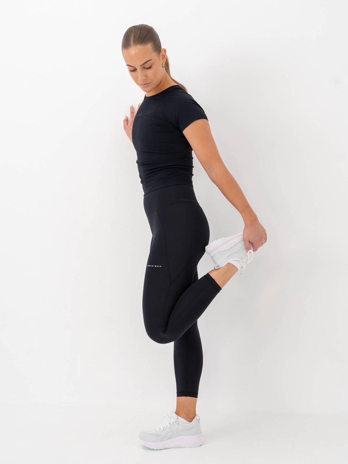 Röhnisch Flattering High Waist 7/8 Tights Black