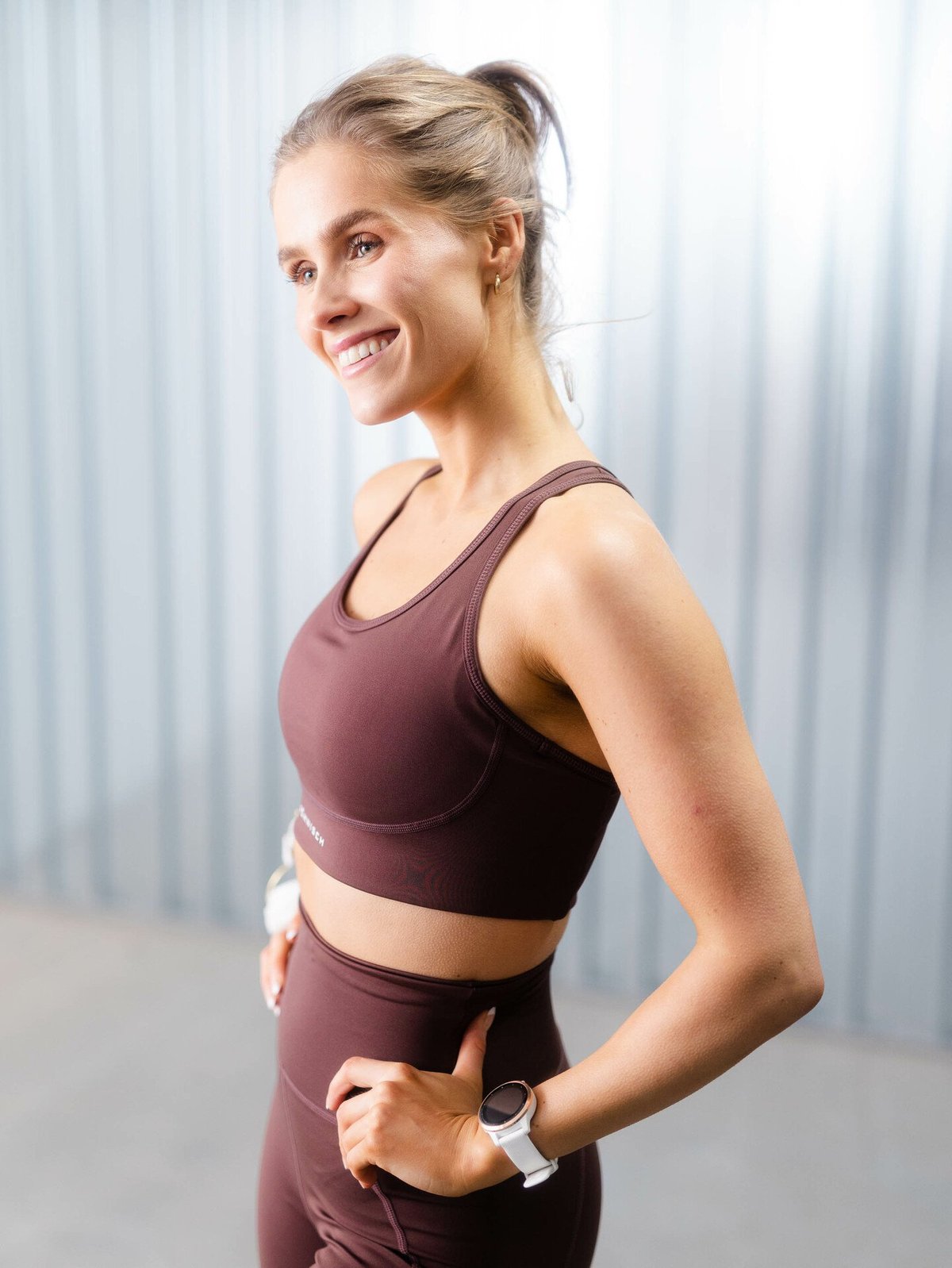 Röhnisch Flattering Sportsbra Deep Mahogney