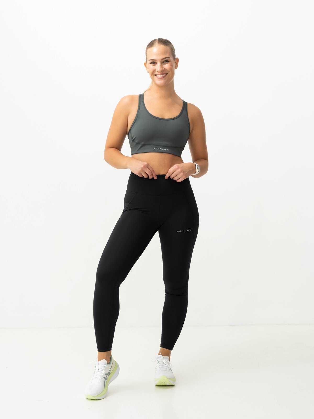 Röhnisch Flattering Sportsbra Dark Grey Melange