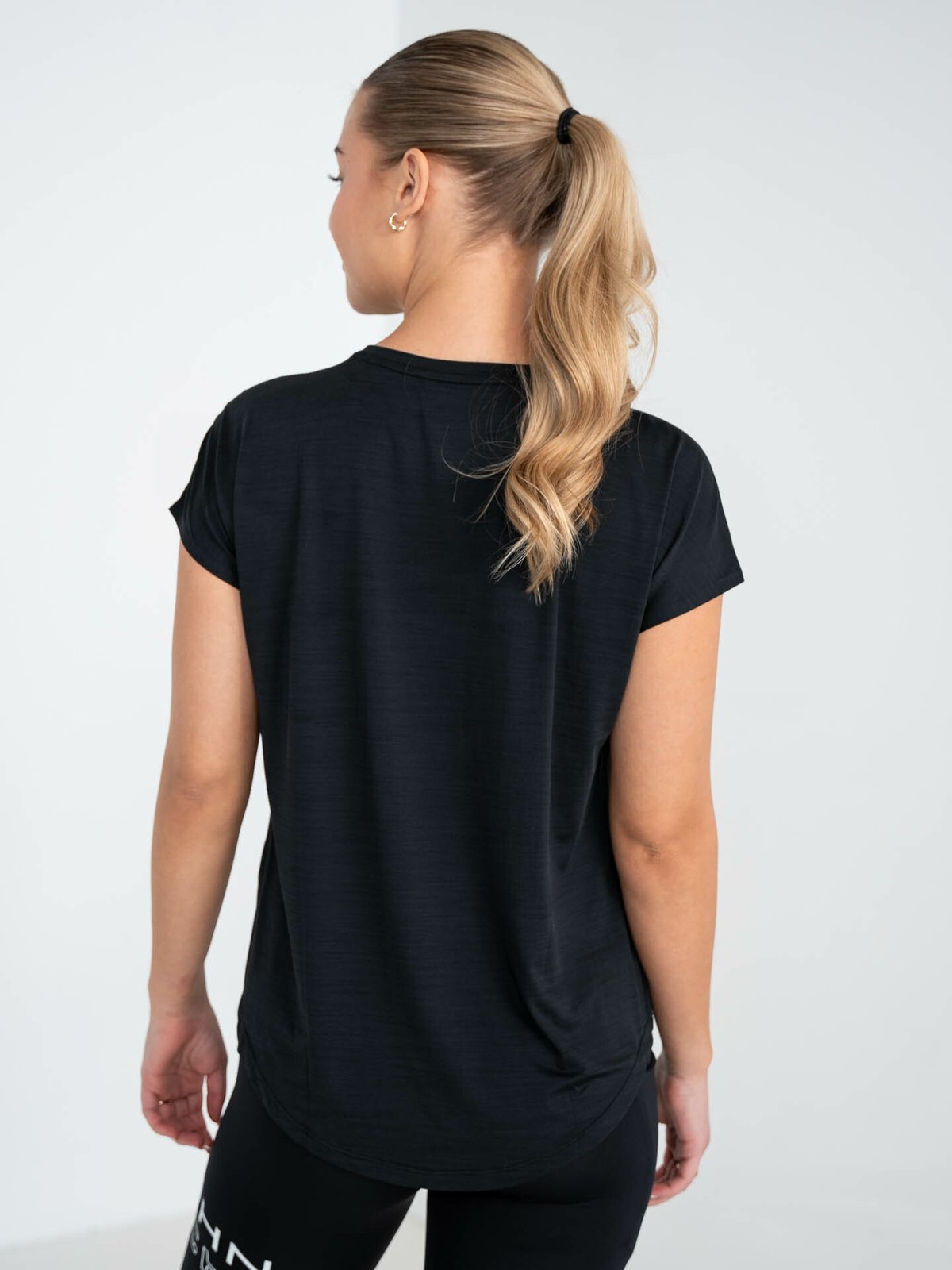 Röhnisch Eli Loose Tee Black