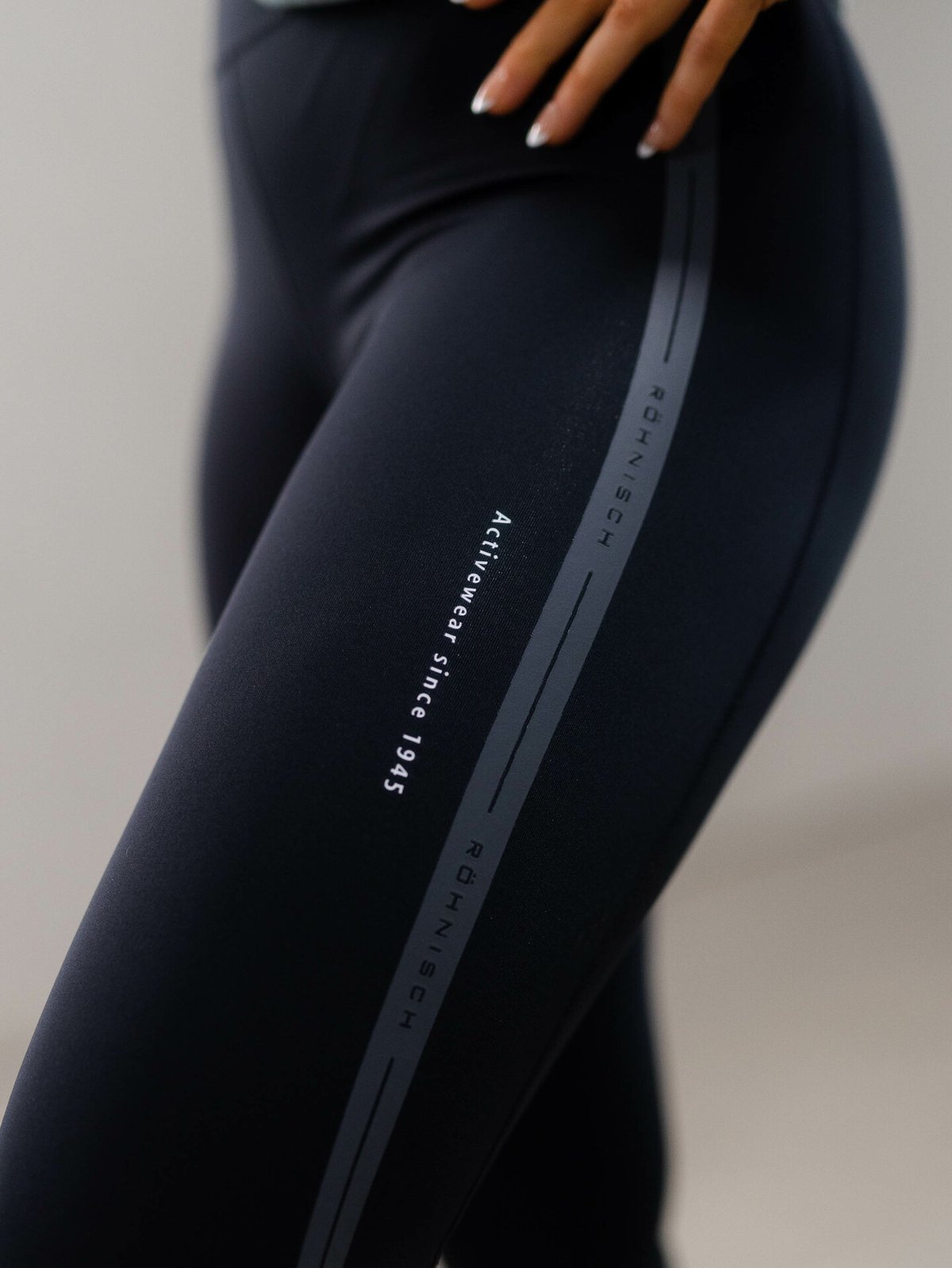 Röhnisch Maya Tights Black