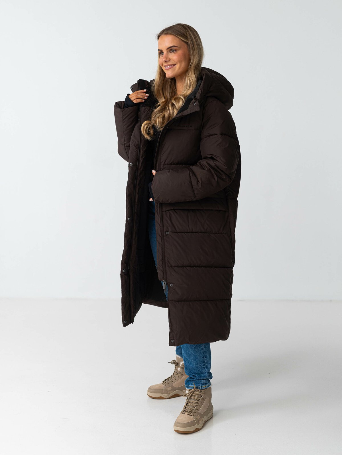 Röhnisch Reign Hood Coat Seal Brown