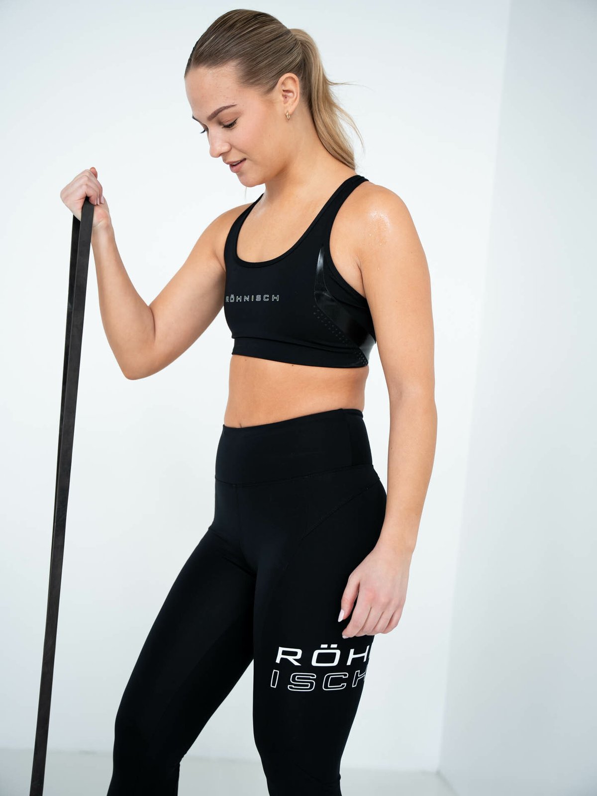 Röhnisch Speed Sports Bra Black Iris