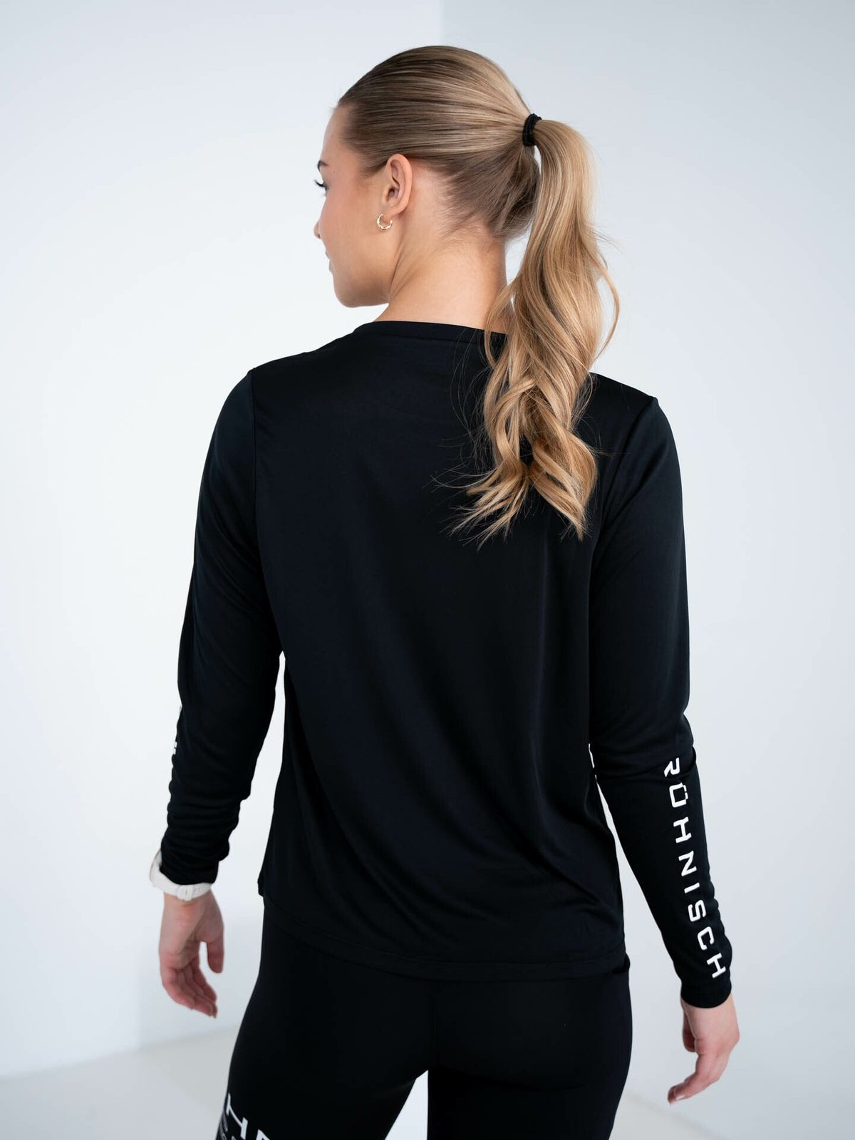 Röhnisch Team Logo Long Sleeve Black