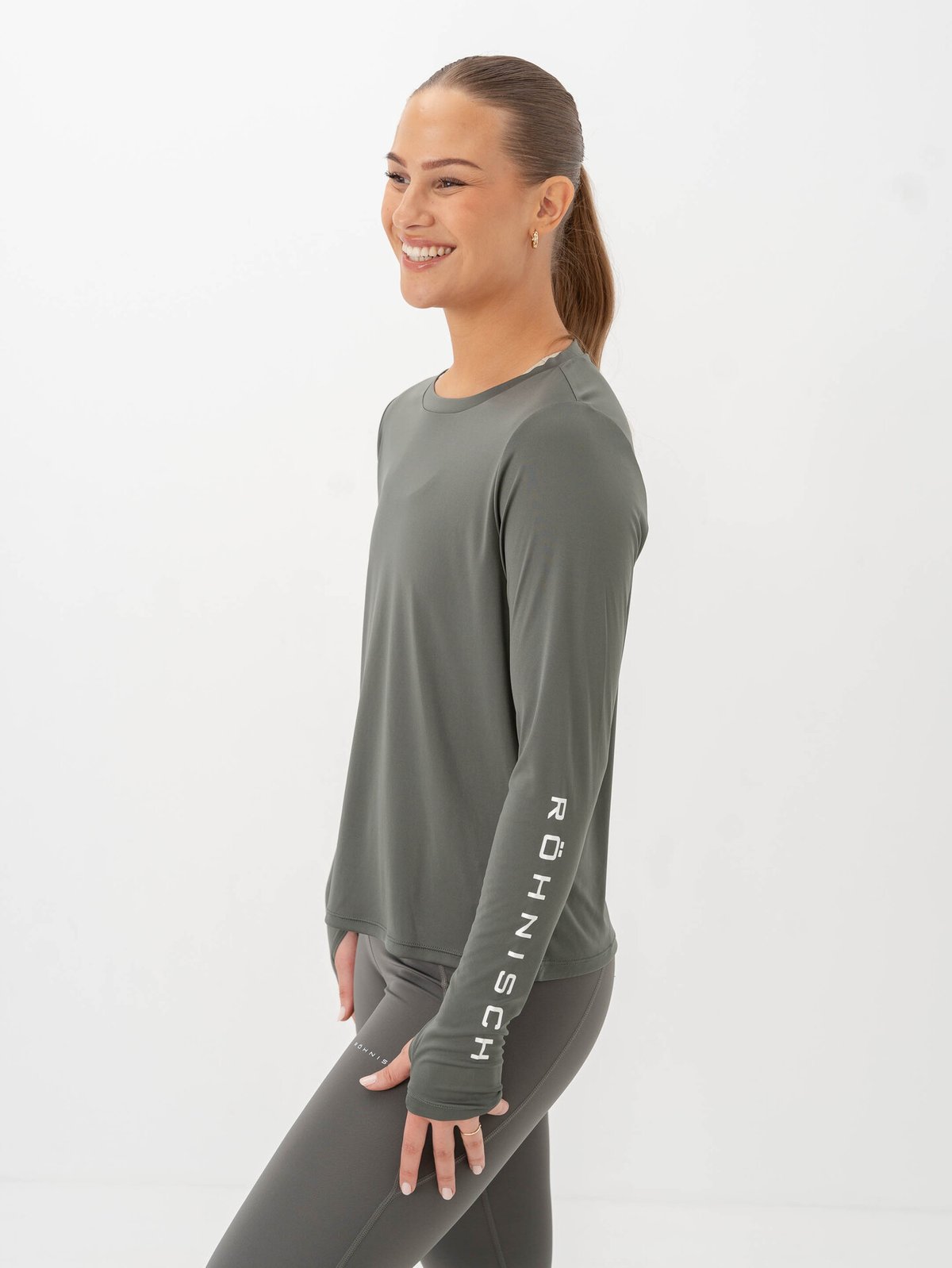 Röhnisch Team Logo Long Sleeve Gunmetal