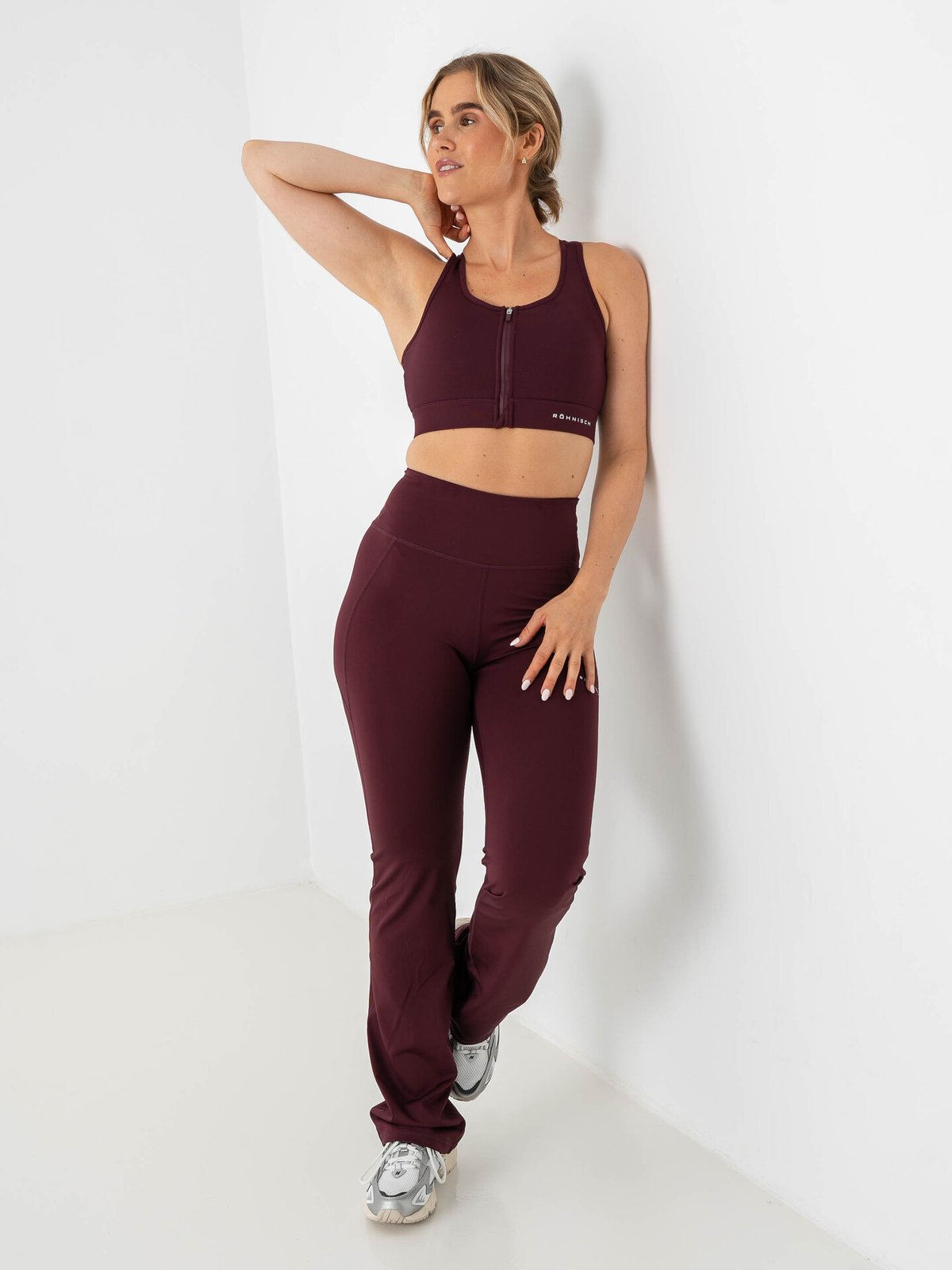 Röhnisch Essential Zip Sportsbra Burgunder