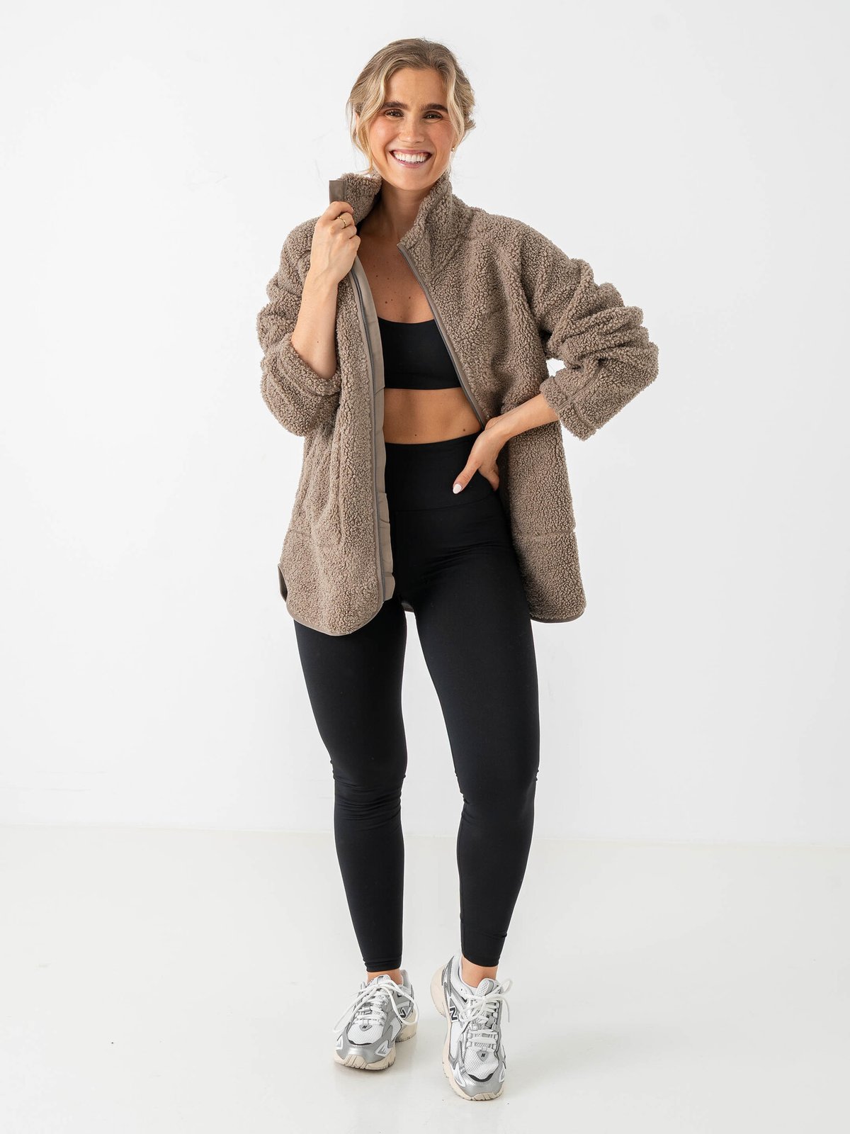 Röhnisch Cloud Pile Jacket Beige