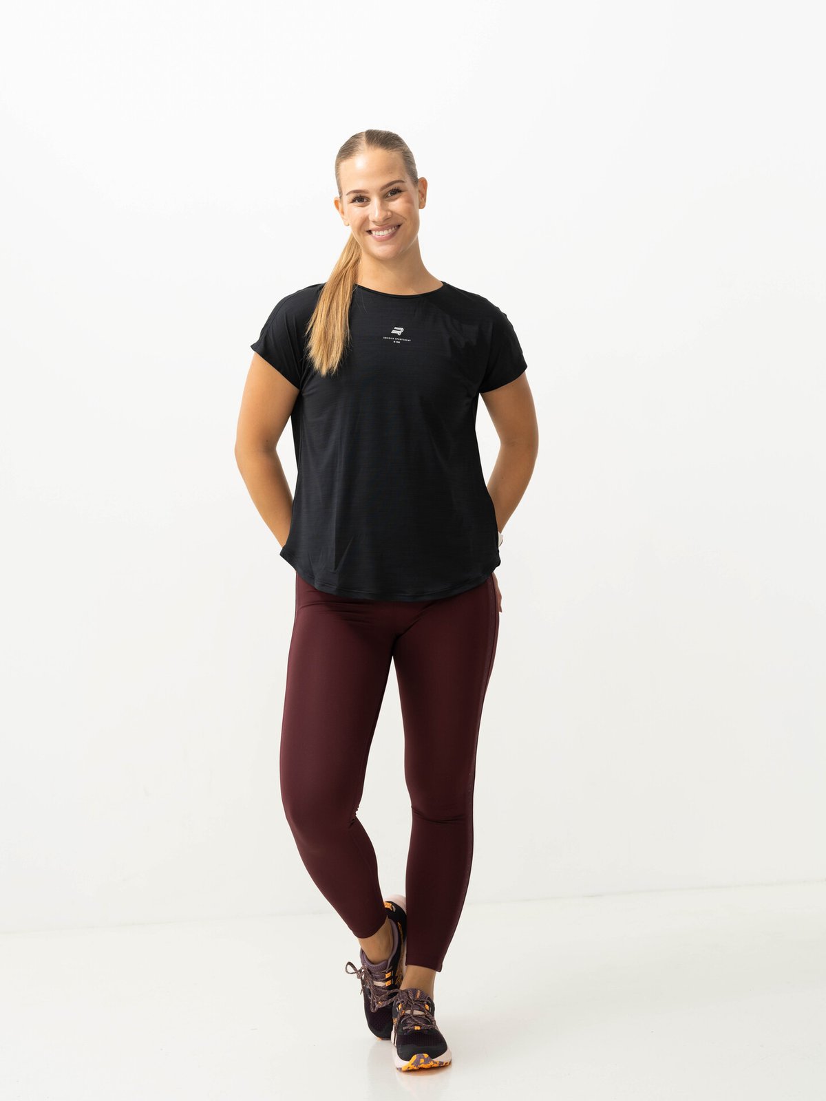 Röhnisch Motion Loose Tee Black