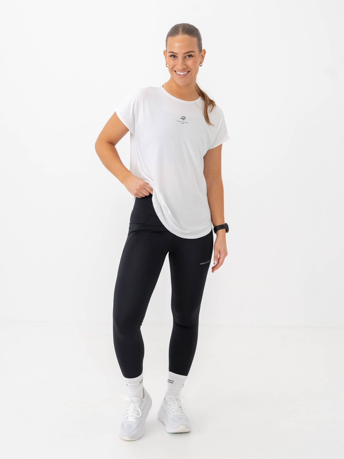 Röhnisch Motion Loose Tee White