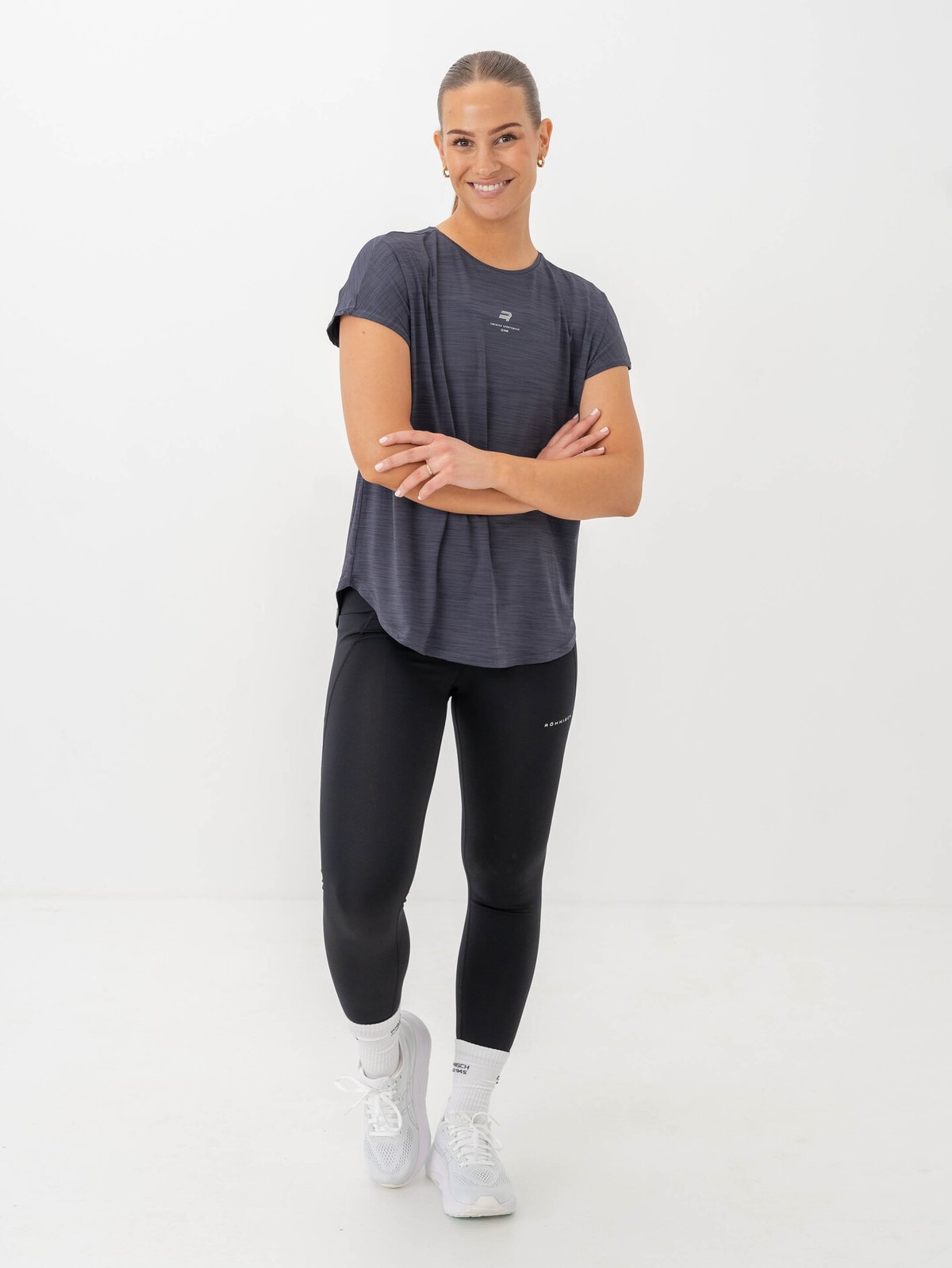 Röhnisch Motion Loose Tee Dk Grey Plum