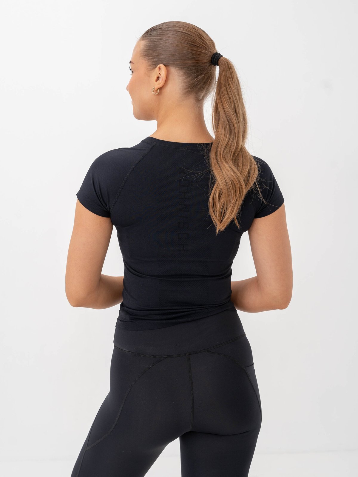 Röhnisch Seamless Flex Tee Svart