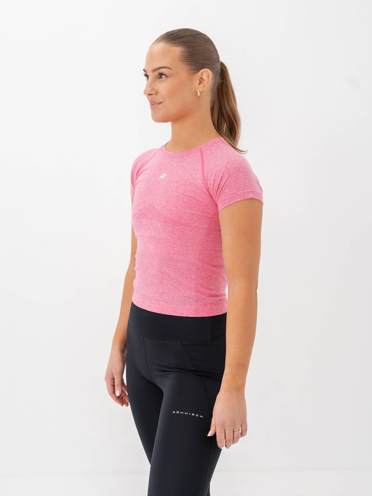Röhnisch Seamless Flex Tee Carmine Rose