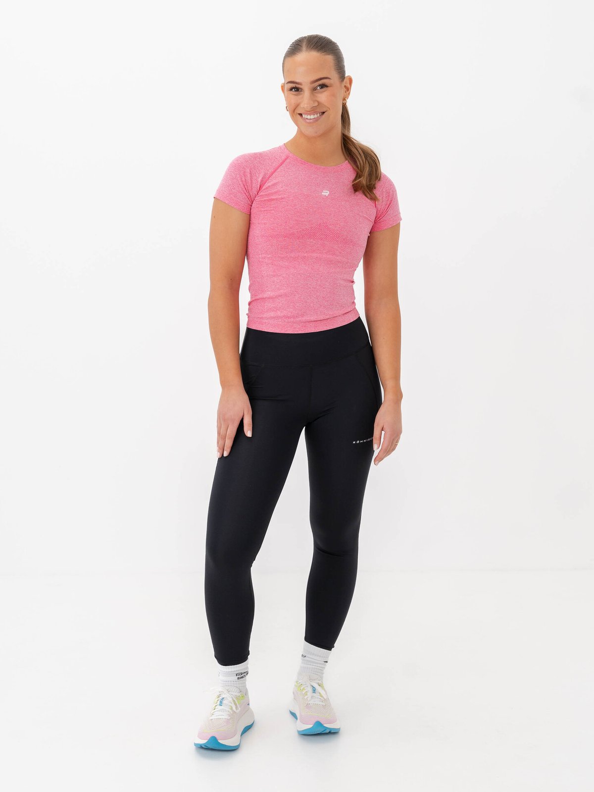 Röhnisch Seamless Flex Tee Carmine Rose