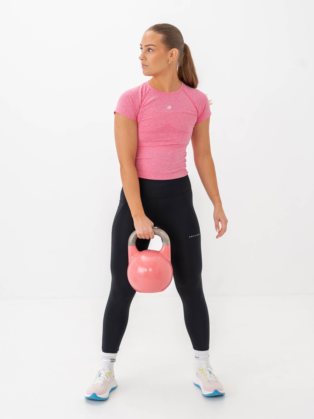 Röhnisch Seamless Flex Tee Carmine Rose