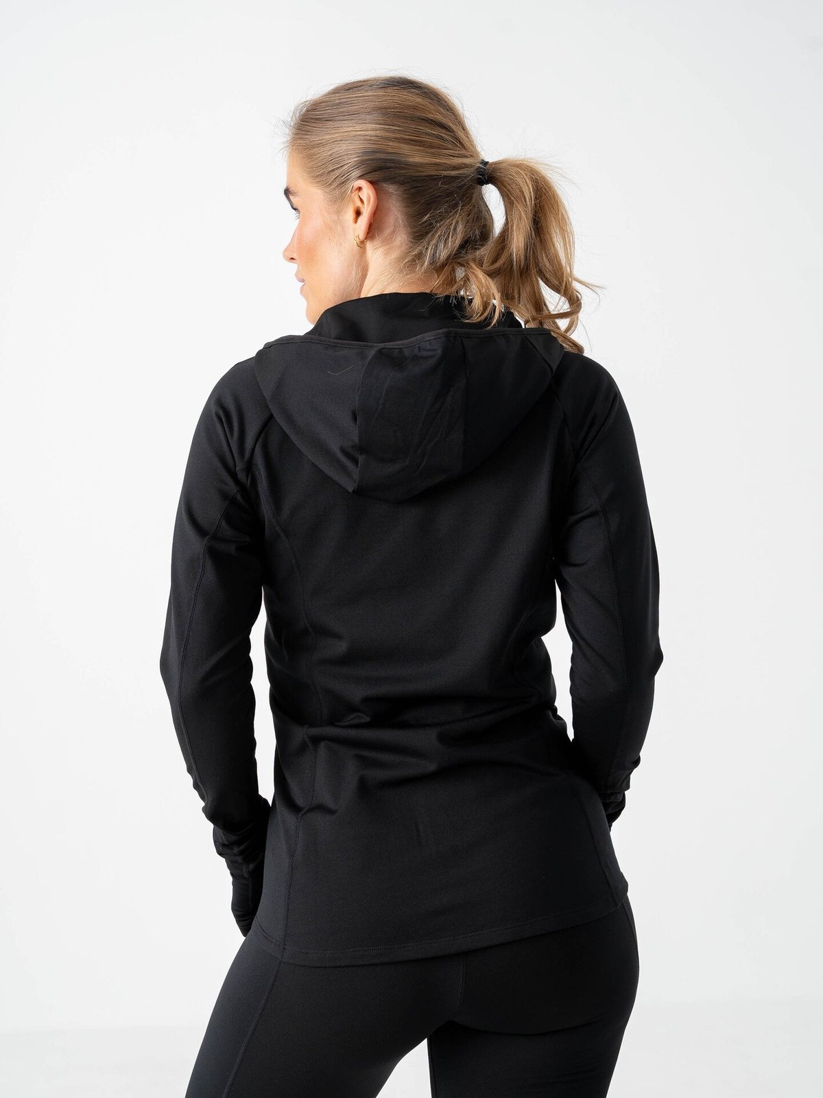 Röhnisch Insulate Thermo Hood Fullzip Black