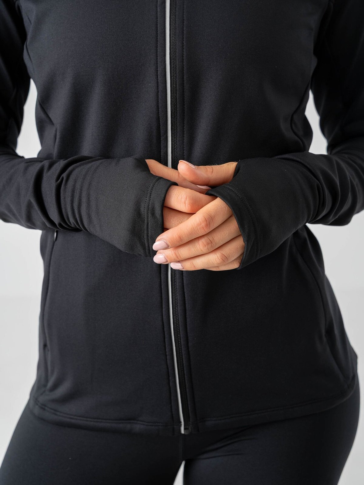 Röhnisch Insulate Thermo Hood Fullzip Black