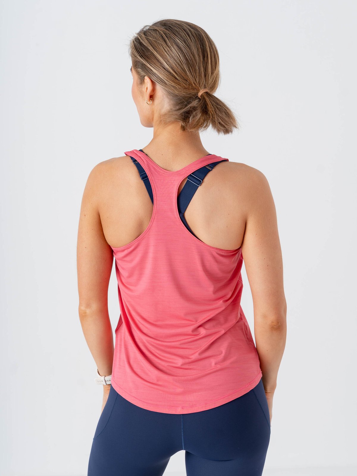 Röhnisch Motion Racerback Tank Fruit Dove