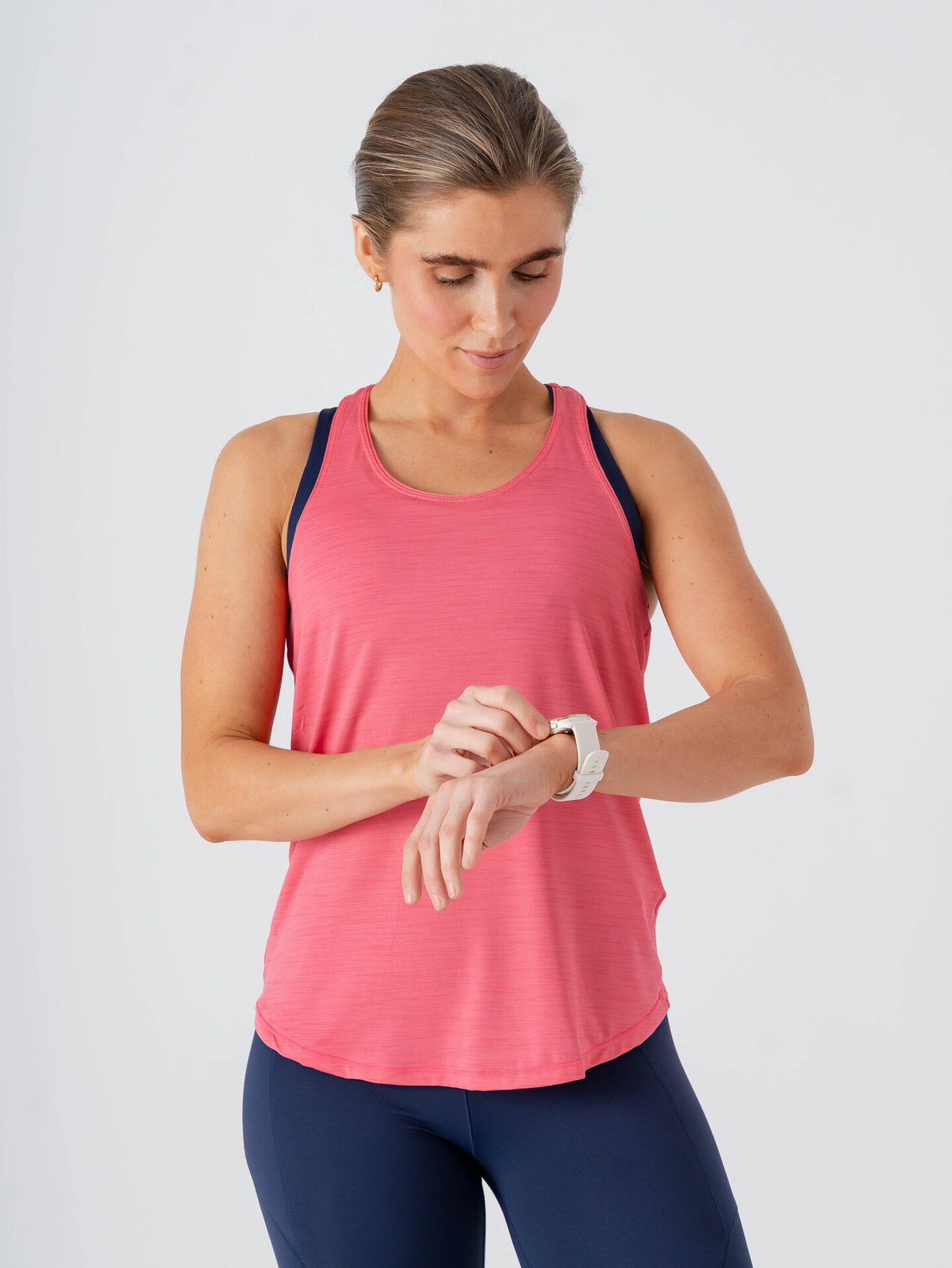 Röhnisch Motion Racerback Tank Fruit Dove