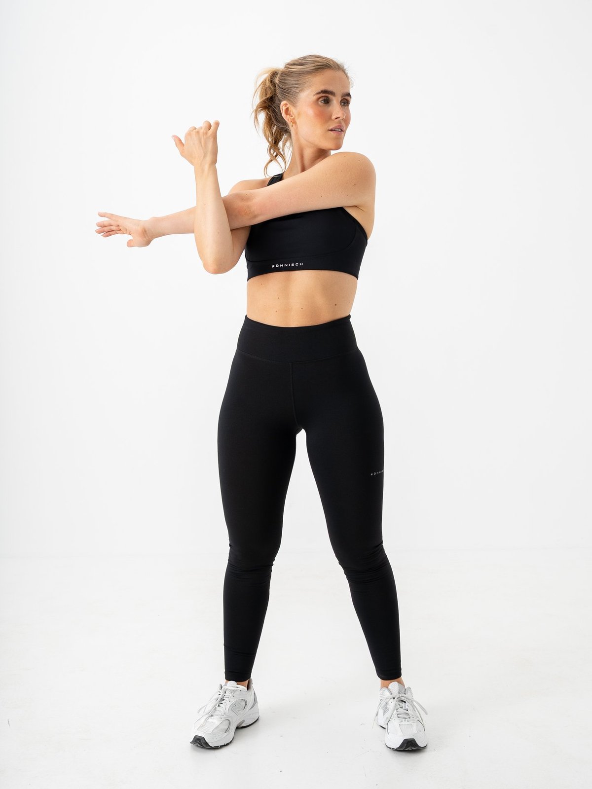 Röhnisch Flattering Mesh Sportsbra Black