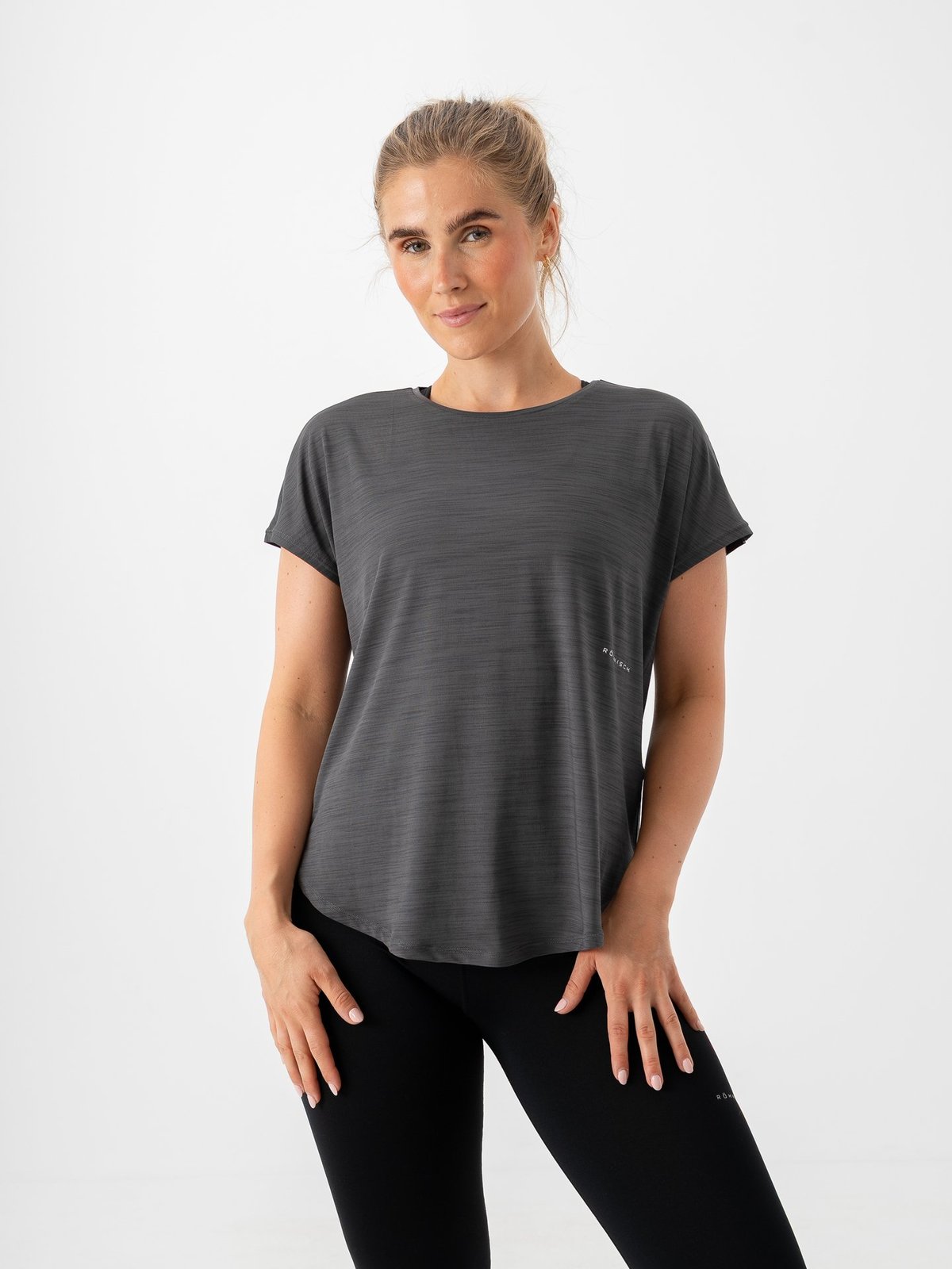 Röhnisch Motion Tee Dark Shadow