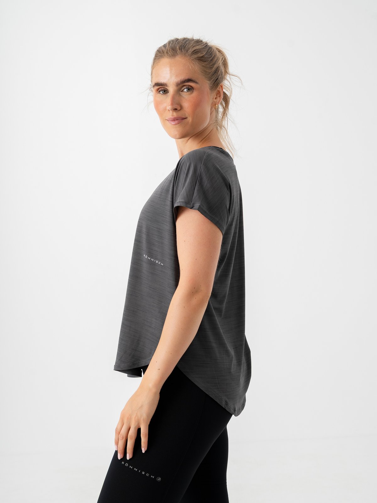 Röhnisch Motion Tee Dark Shadow