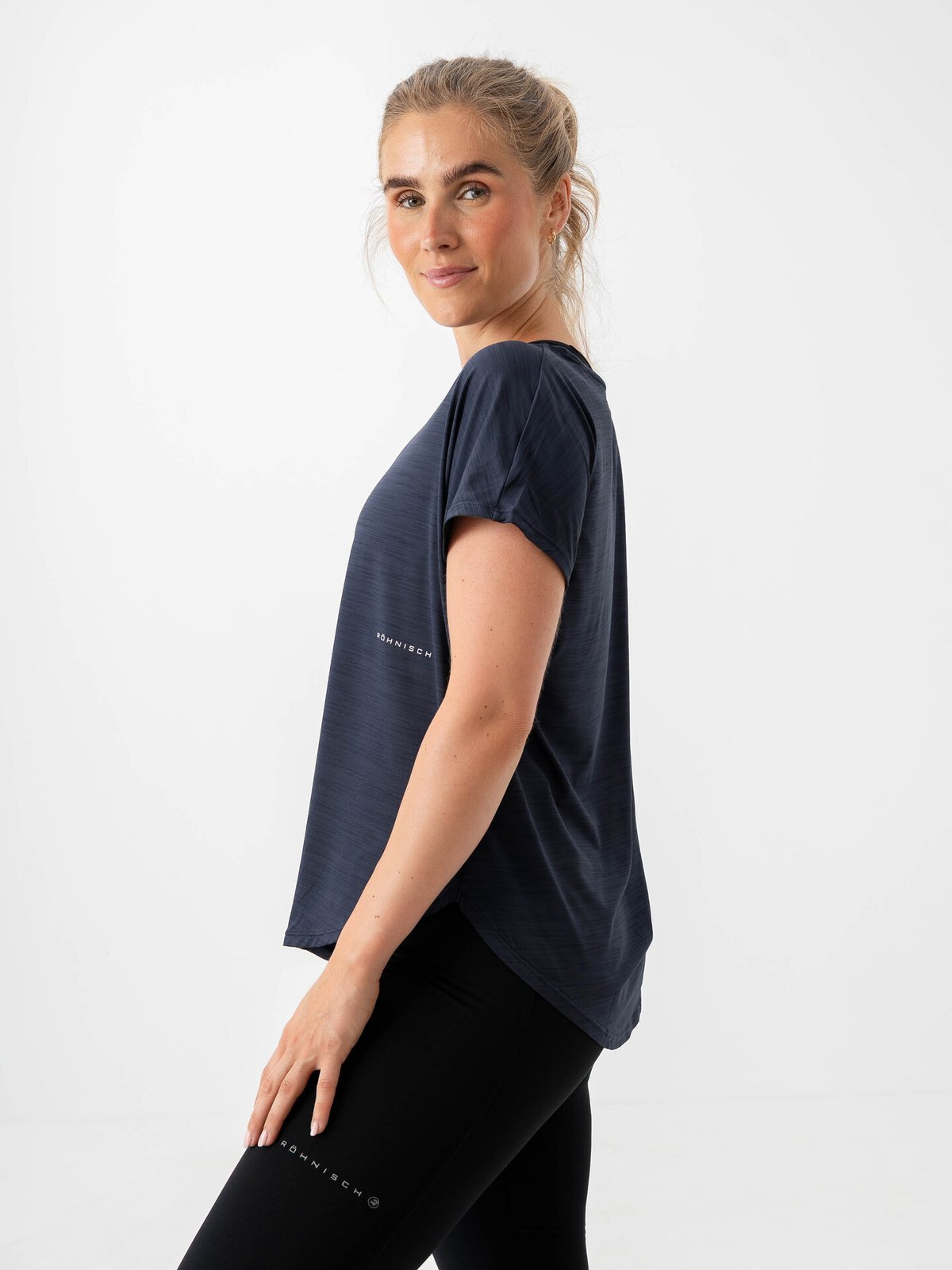 Röhnisch Motion Tee Space Navy