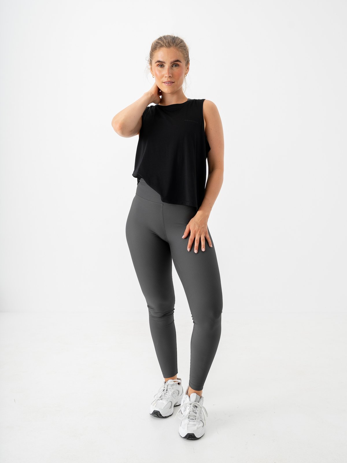 Röhnisch Clara Cropped Tank Black