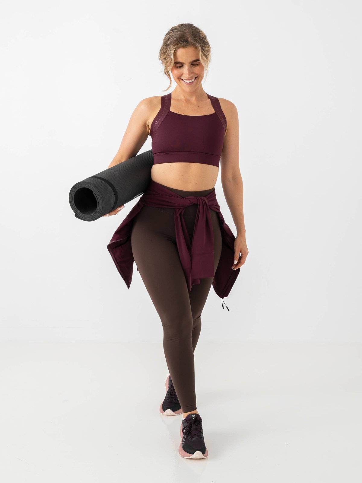 Röhnisch Kay Sports Bra Burgunder