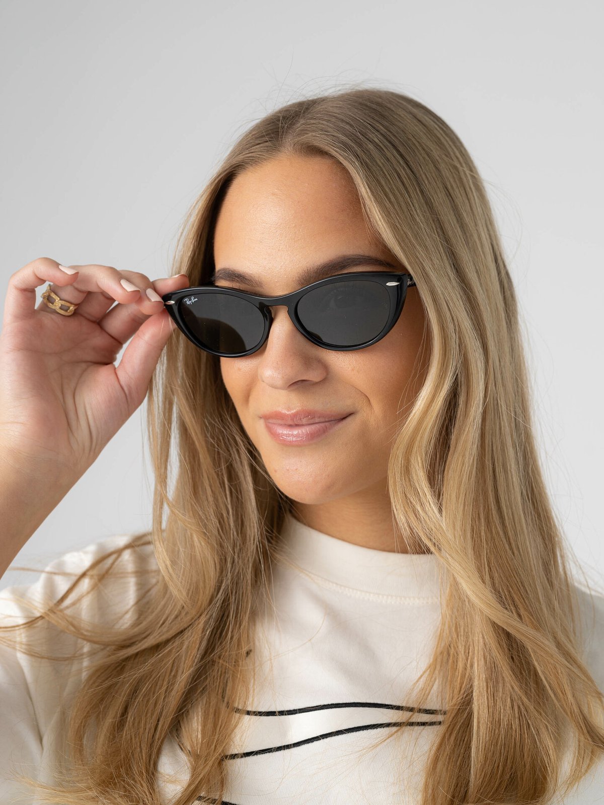 Ray-Ban Nina Sort