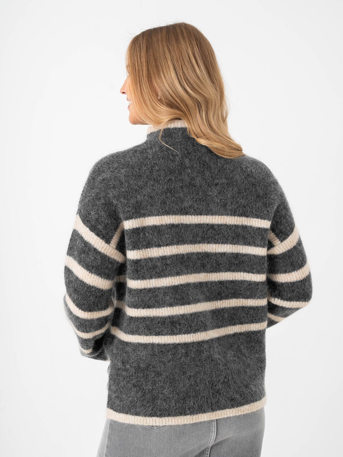 Second Female Ovalis Knit T-Neck Volcanic Ash