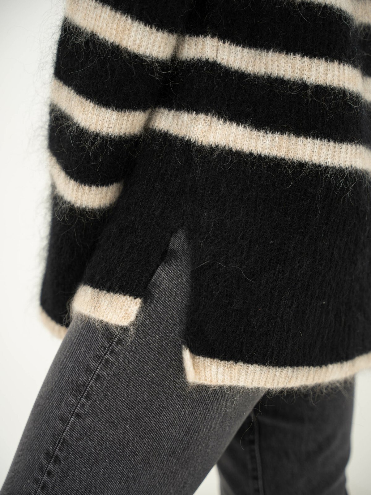 Second Female Ovalis Knit T-Neck Black