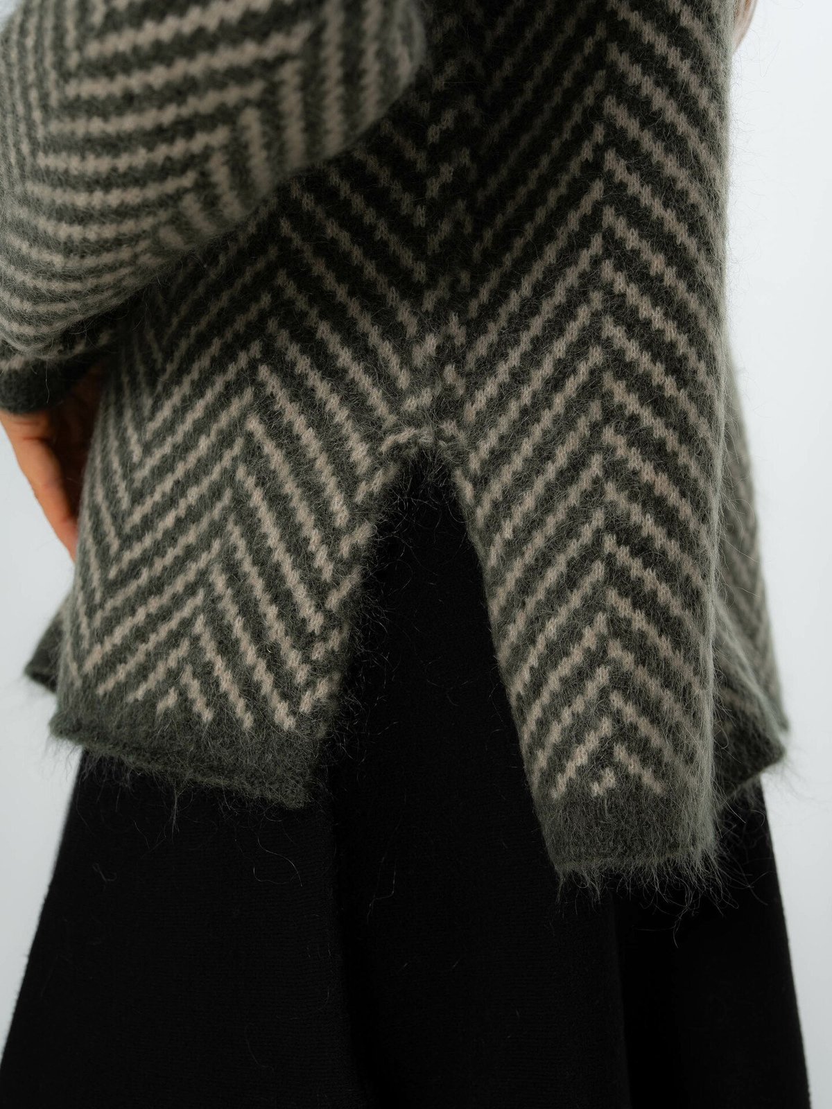 Second Female Herrin Knit New T-Neck Kambaba