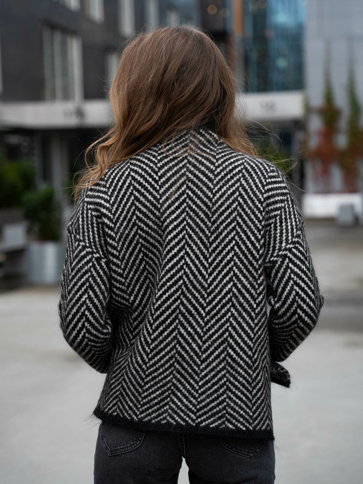 Second Female Herrin Knit New T-Neck Black