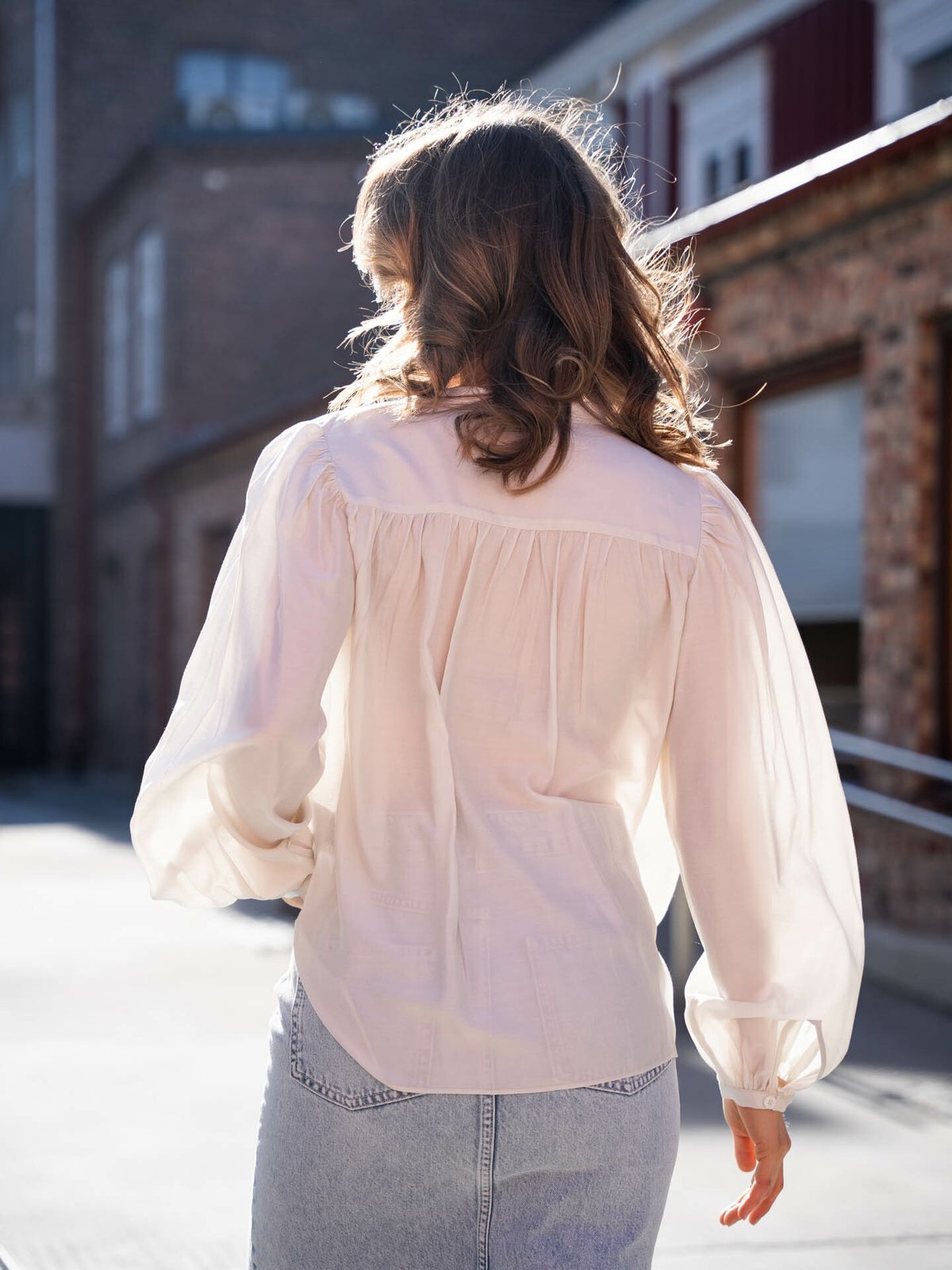 Second Female Mazar New Shirt Vaporous White