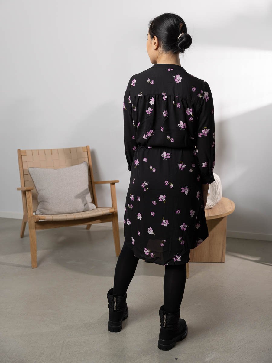 Selected Femme Damina 7/8 AOP Dress Black W/Cyclamen Flower