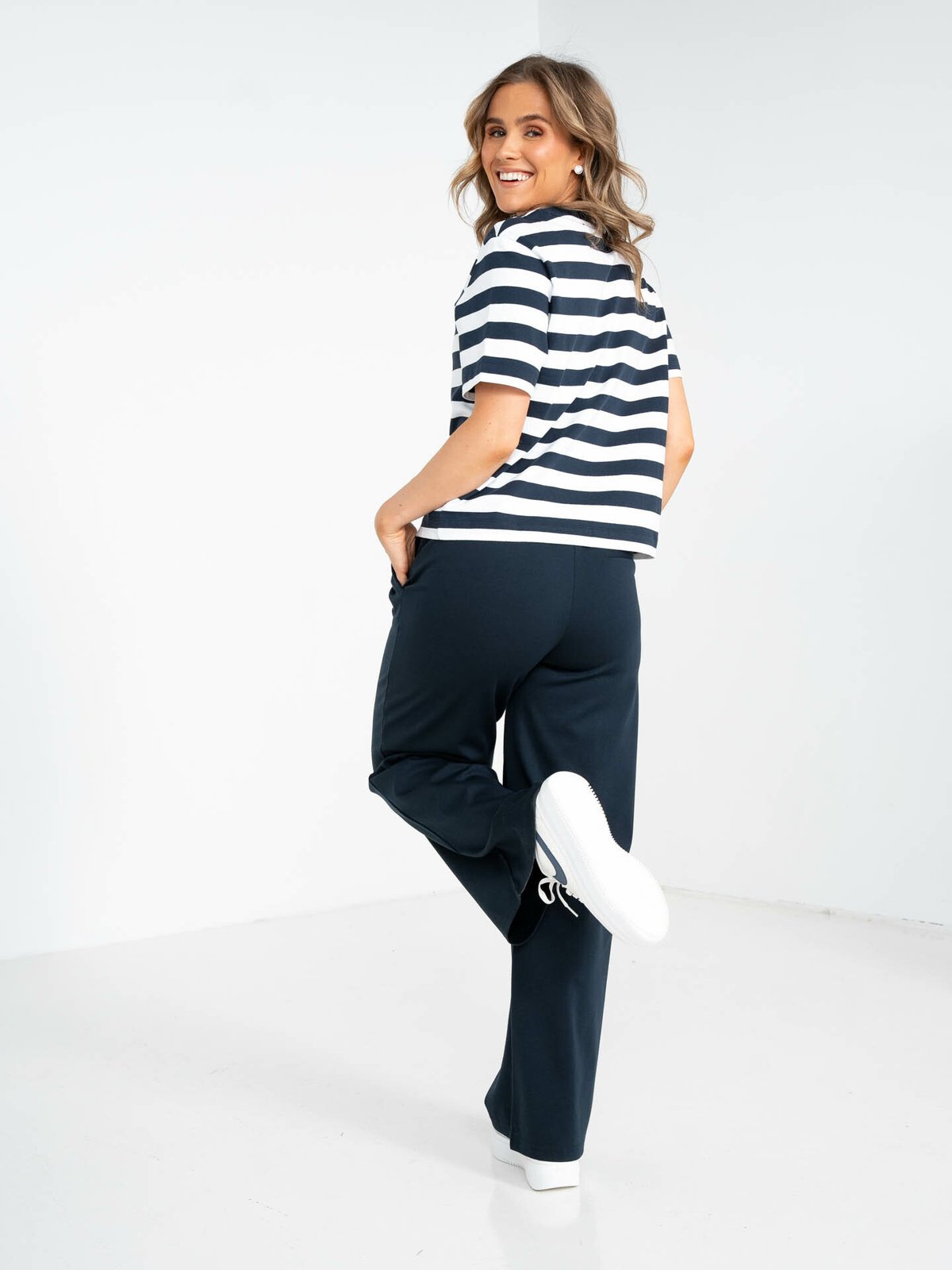 Selected Femme Essential Short Sleeve Striped Boxy Tee Dark Sapphire