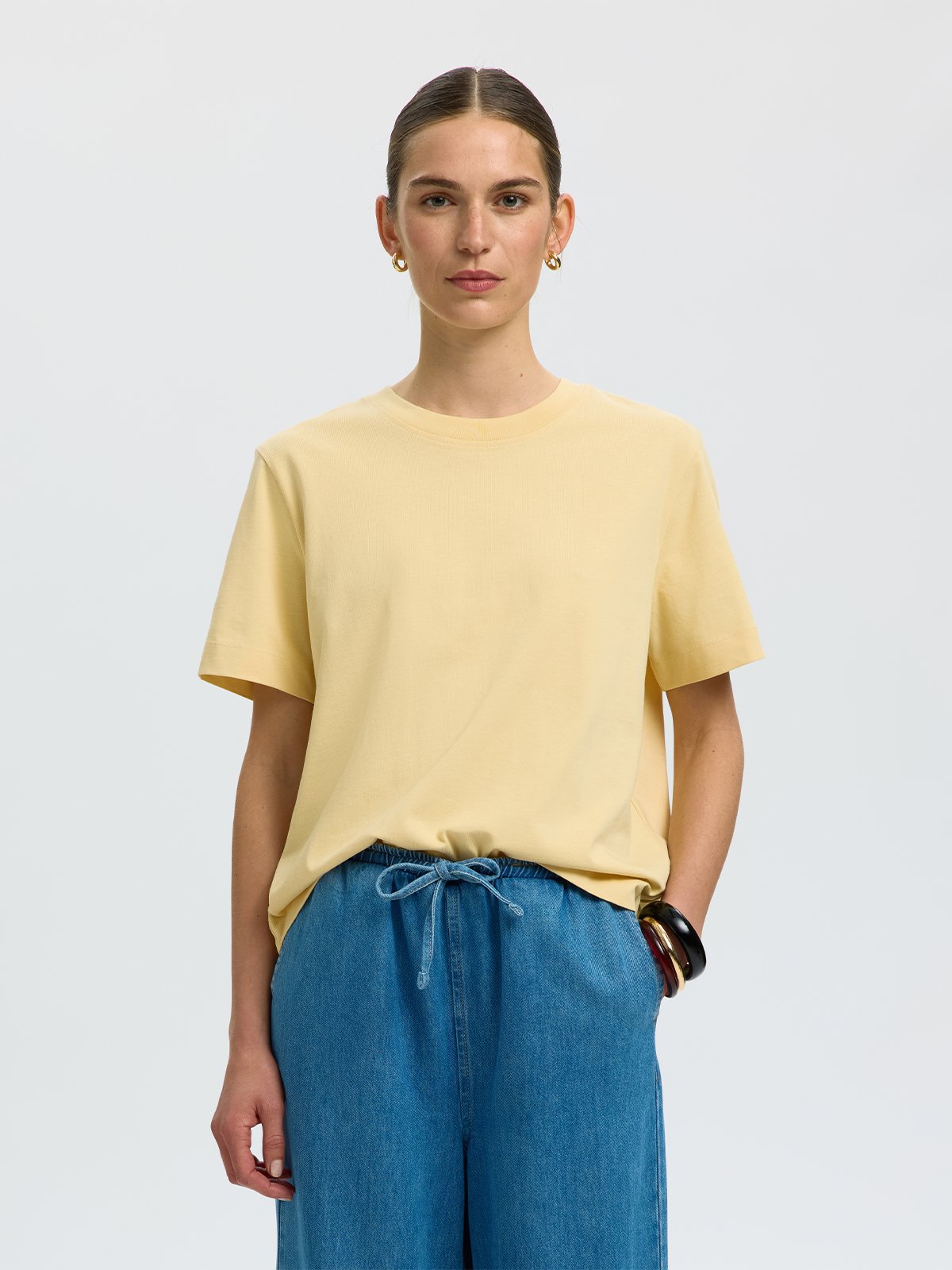 Selected Femme Essential Short Sleeve Boxy Tee Italian Straw