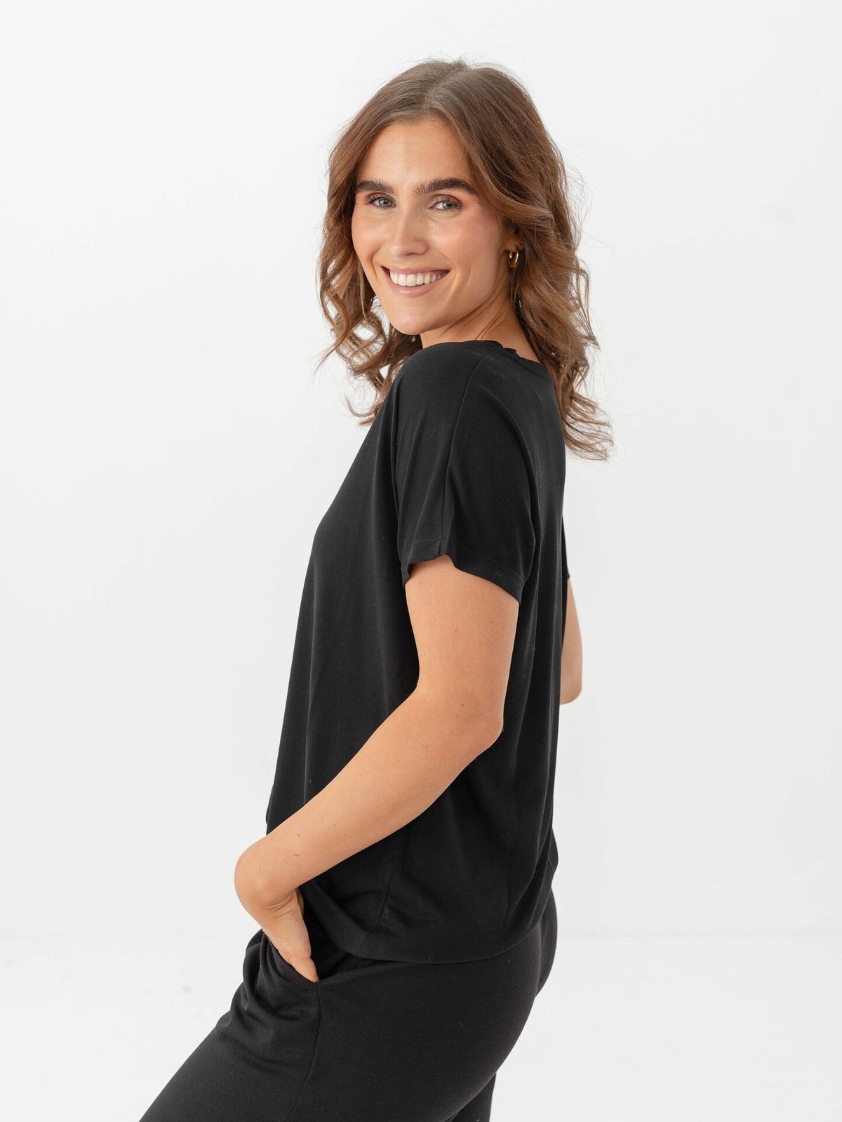 Selected Femme Essential Short Sleeve V-Neck Tee Black