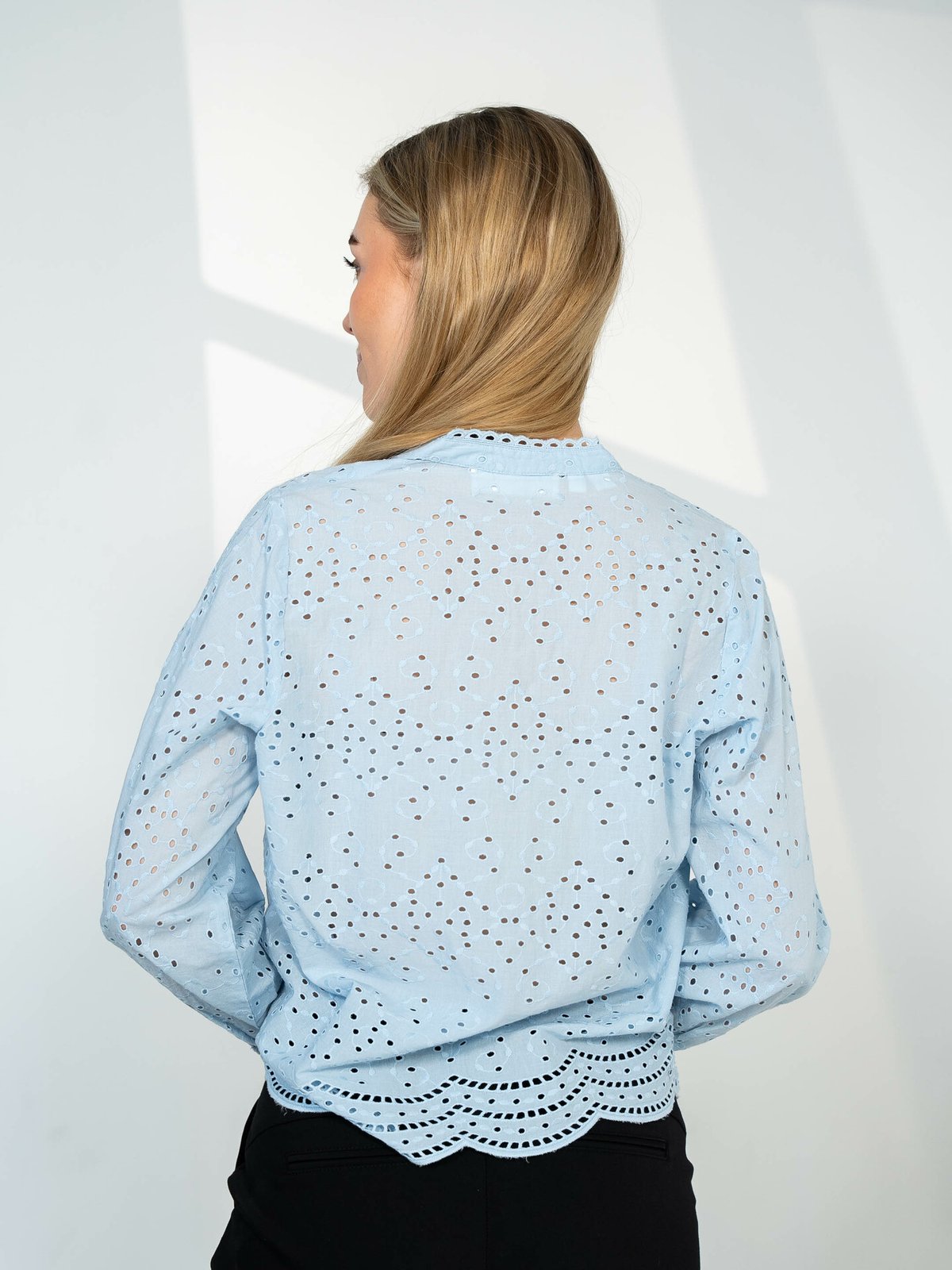 Selected Femme Tatiana Long Sleeve Embr Shirt Cashmere Blue