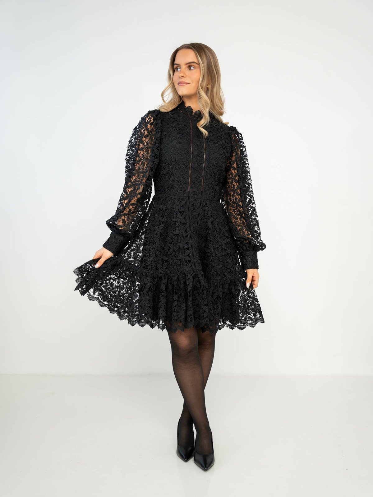Selected Femme Silja Long Sleeve Embroidery Short Dress Black