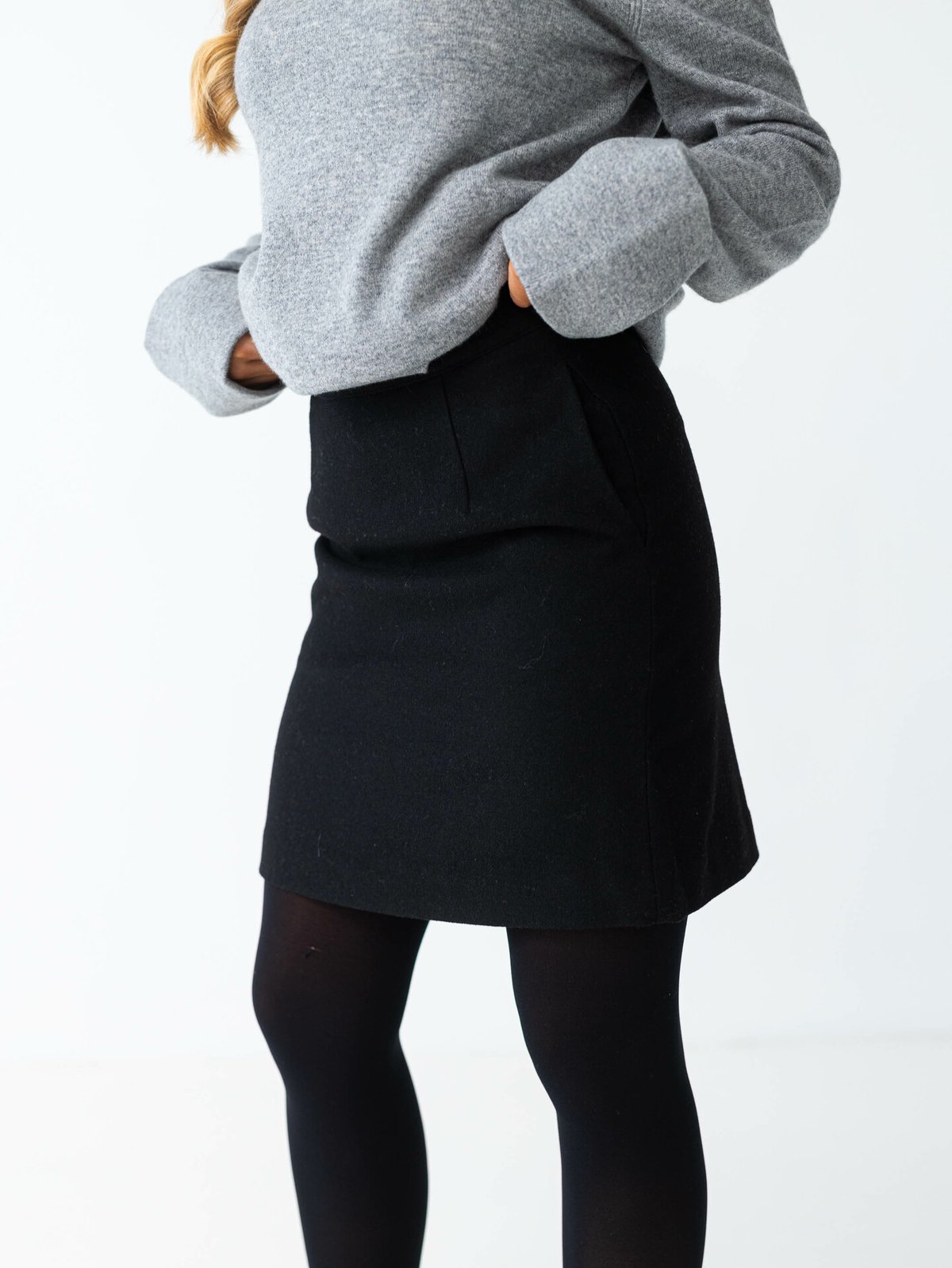 Selected Femme Mercy-Ula High Waisted Mini Wool Skirt Black