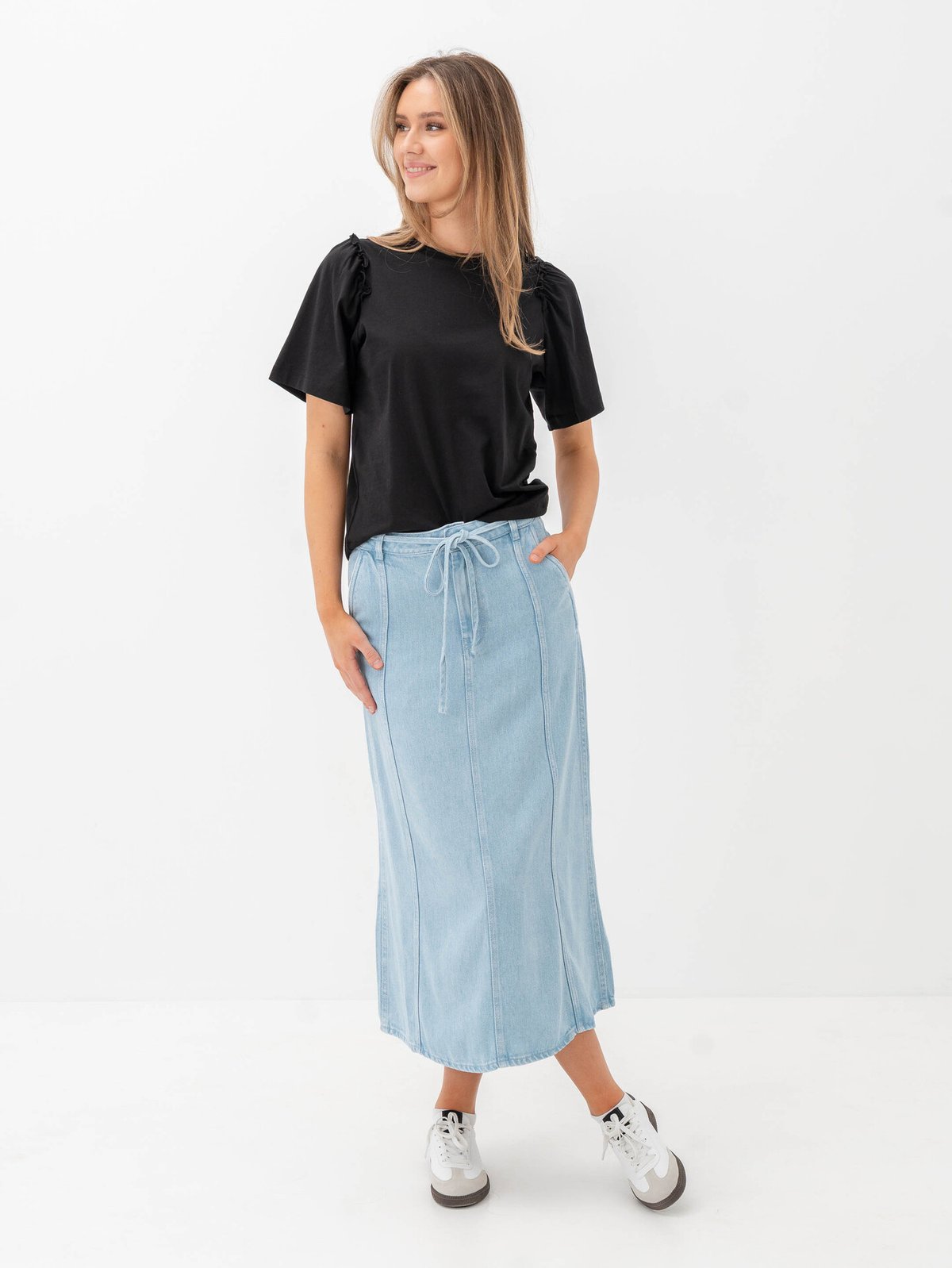 Selected Femme Penelope 2/4 Ruffle Tee Sort