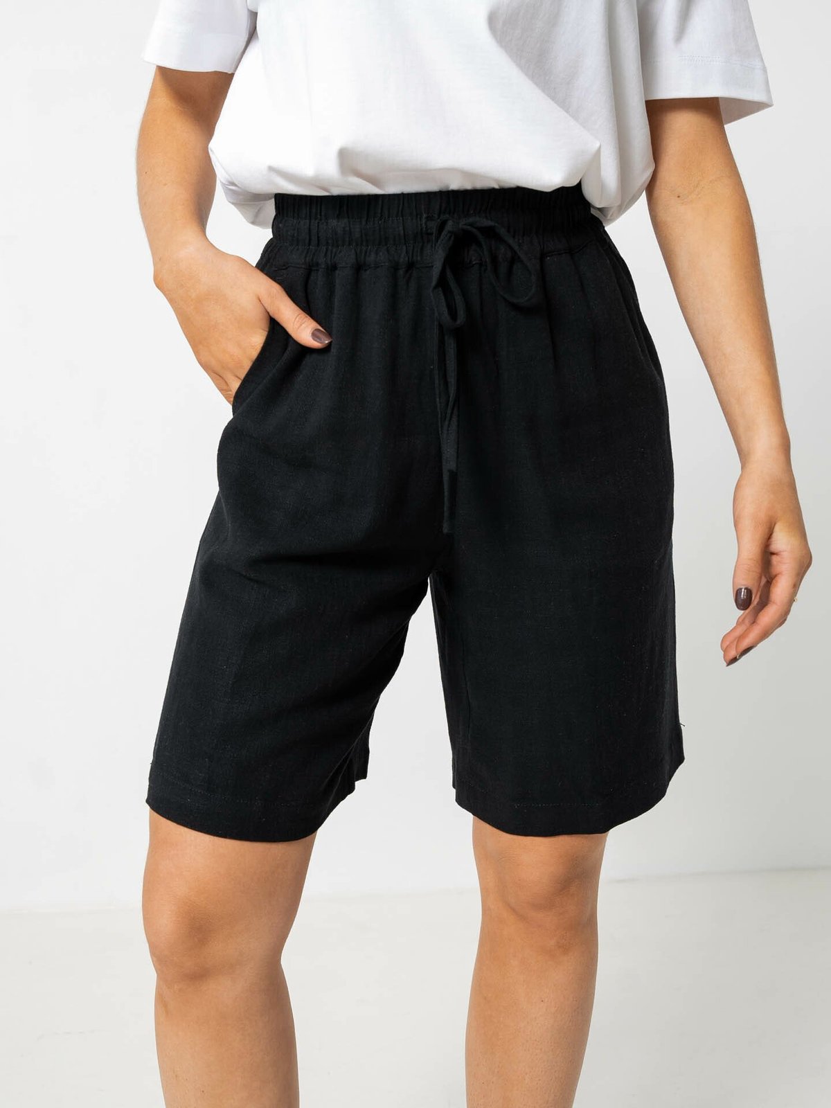 Selected Femme Viva Mid Waist Sun Shorts Black