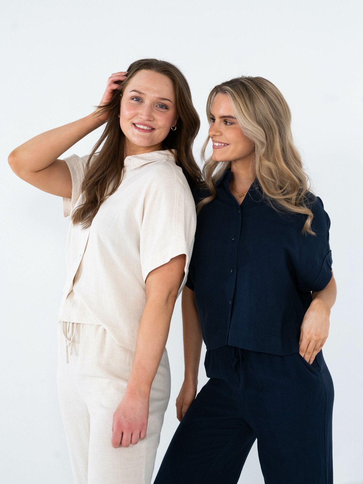 Selected Femme Viva Short Sleeve Cropped Sun Shirt Dark Sapphire