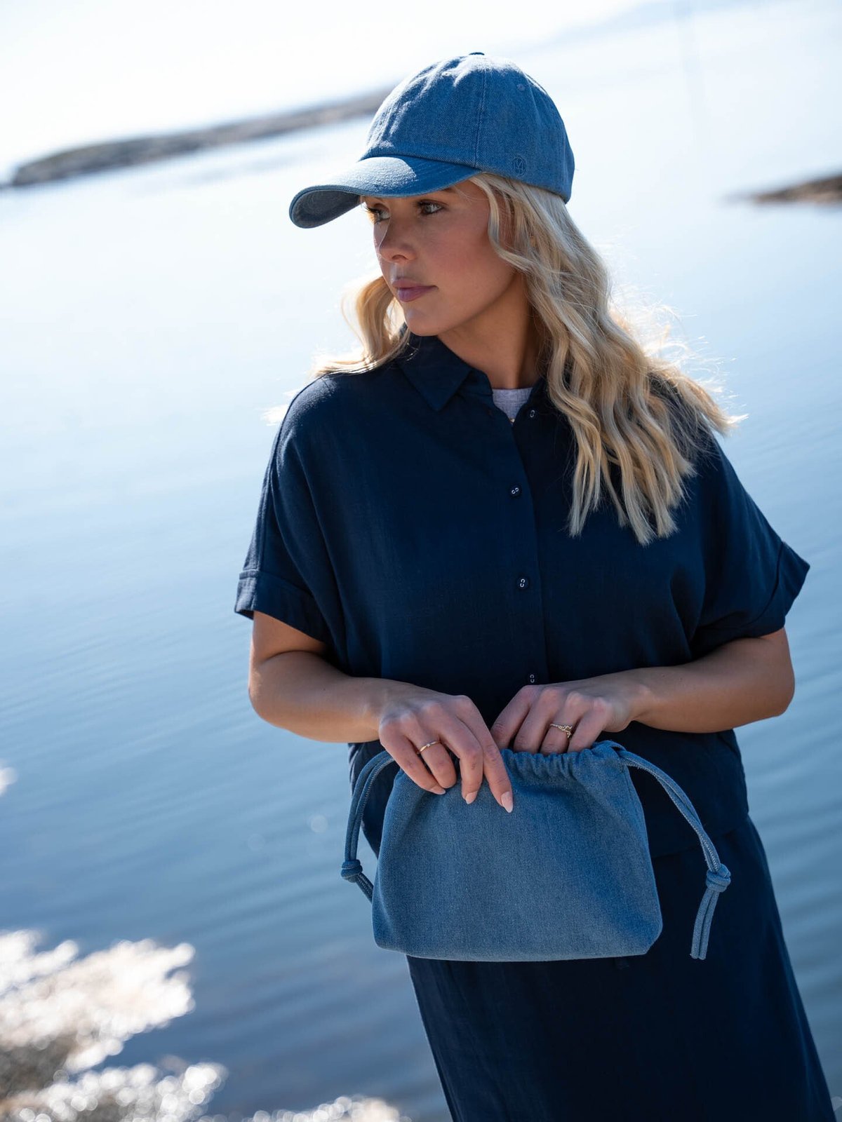 Selected Femme Viva Short Sleeve Cropped Sun Shirt Dark Sapphire