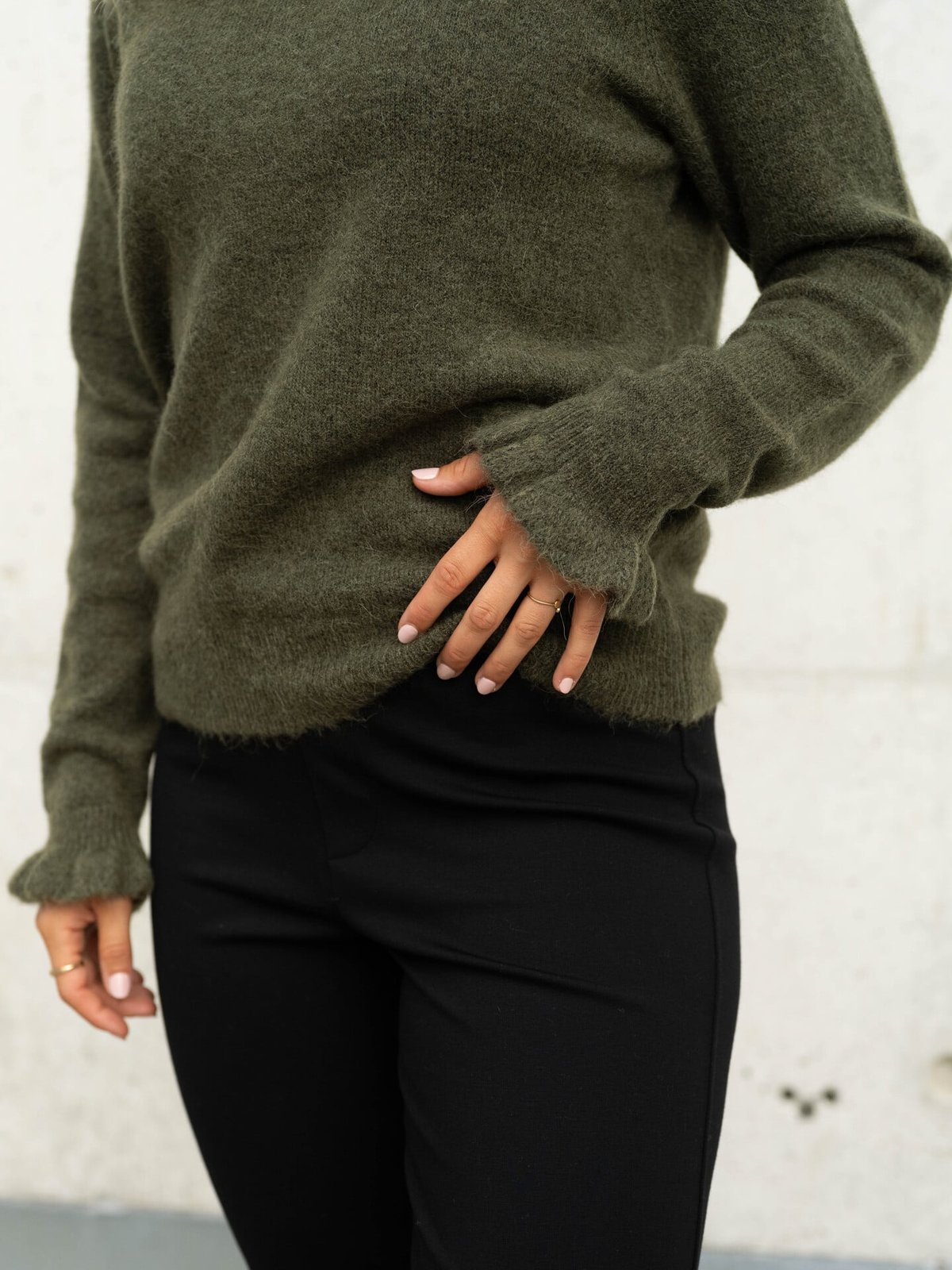 Selected Femme Lulu Long Sleeve Knit Frill Cuff O-Neck Kalamata