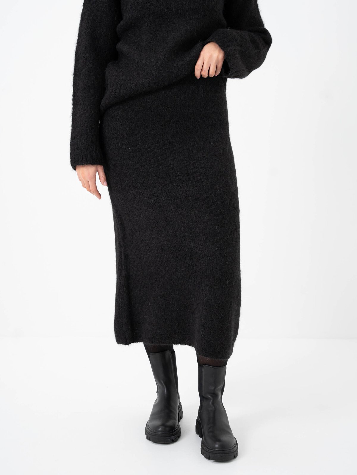 Selected Femme Gabella High Waisted Midi Knit Skirt Black