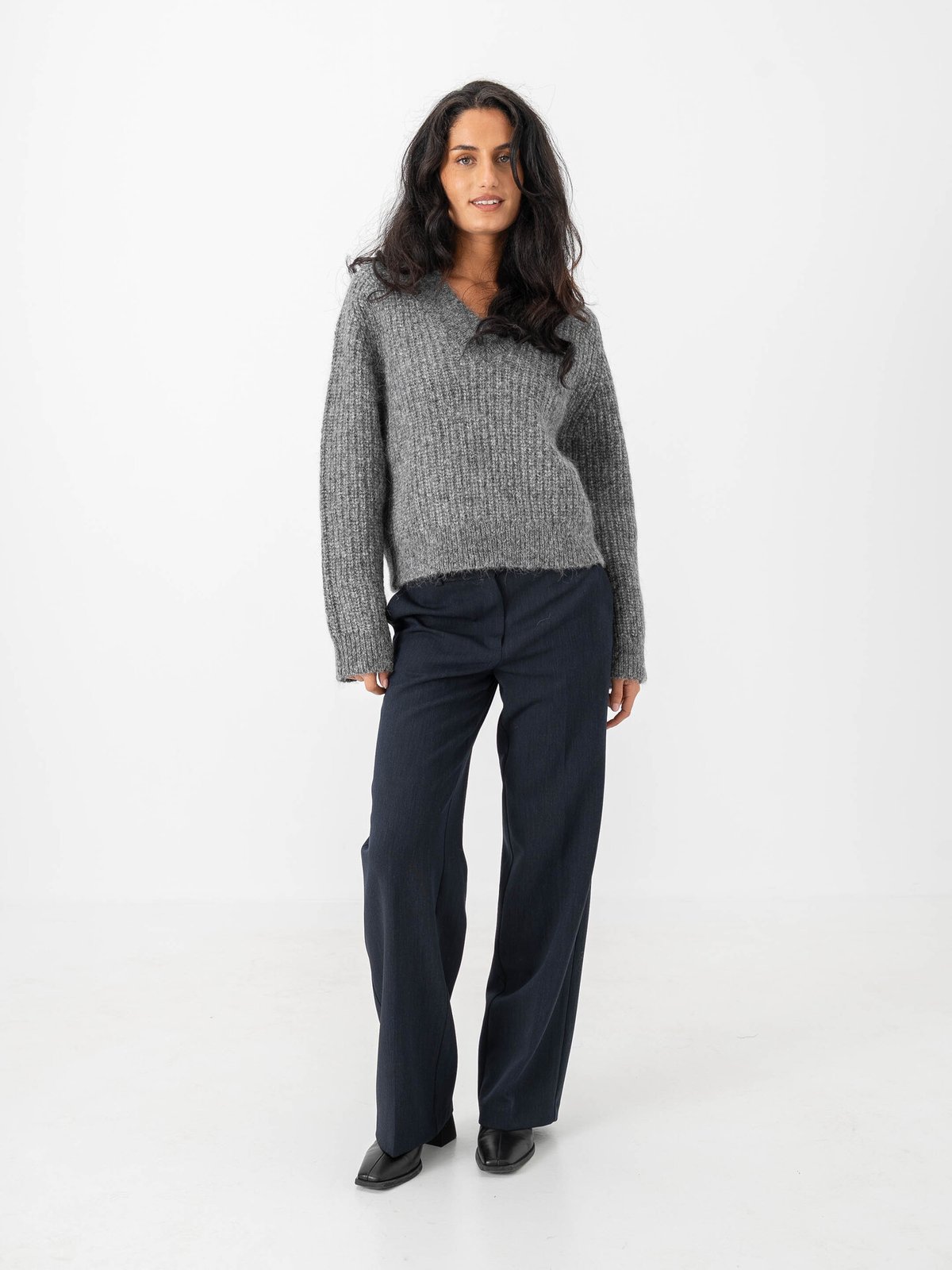 Selected Femme Anjuli Long Sleeve Knit V-Neck Medium Grey Melange