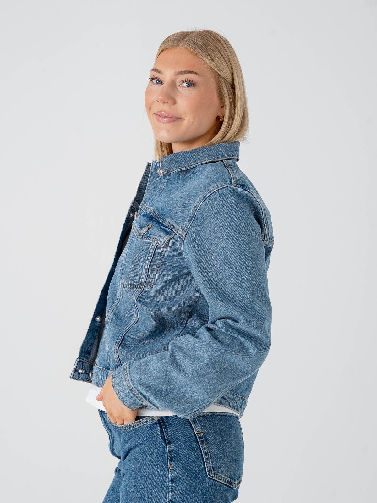 Selected Femme Cena Kori Lig Relaxed Denim Jacket Light Blue Denim
